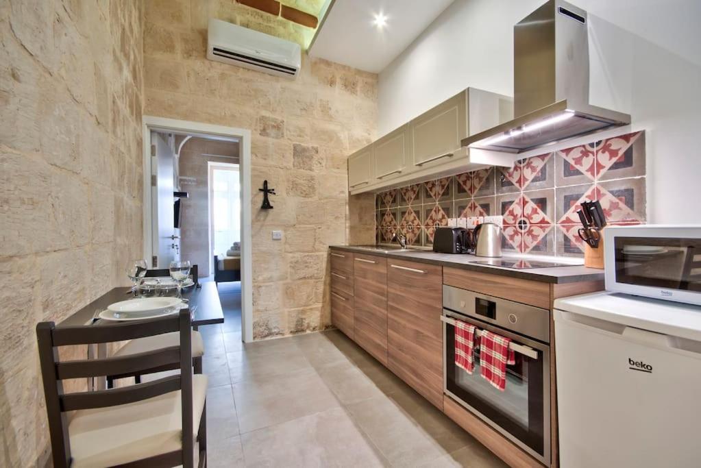 Vallettastay Old Lodge Apartment 4 Екстериор снимка