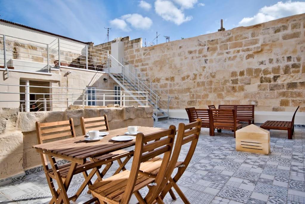 Vallettastay Old Lodge Apartment 4 Екстериор снимка